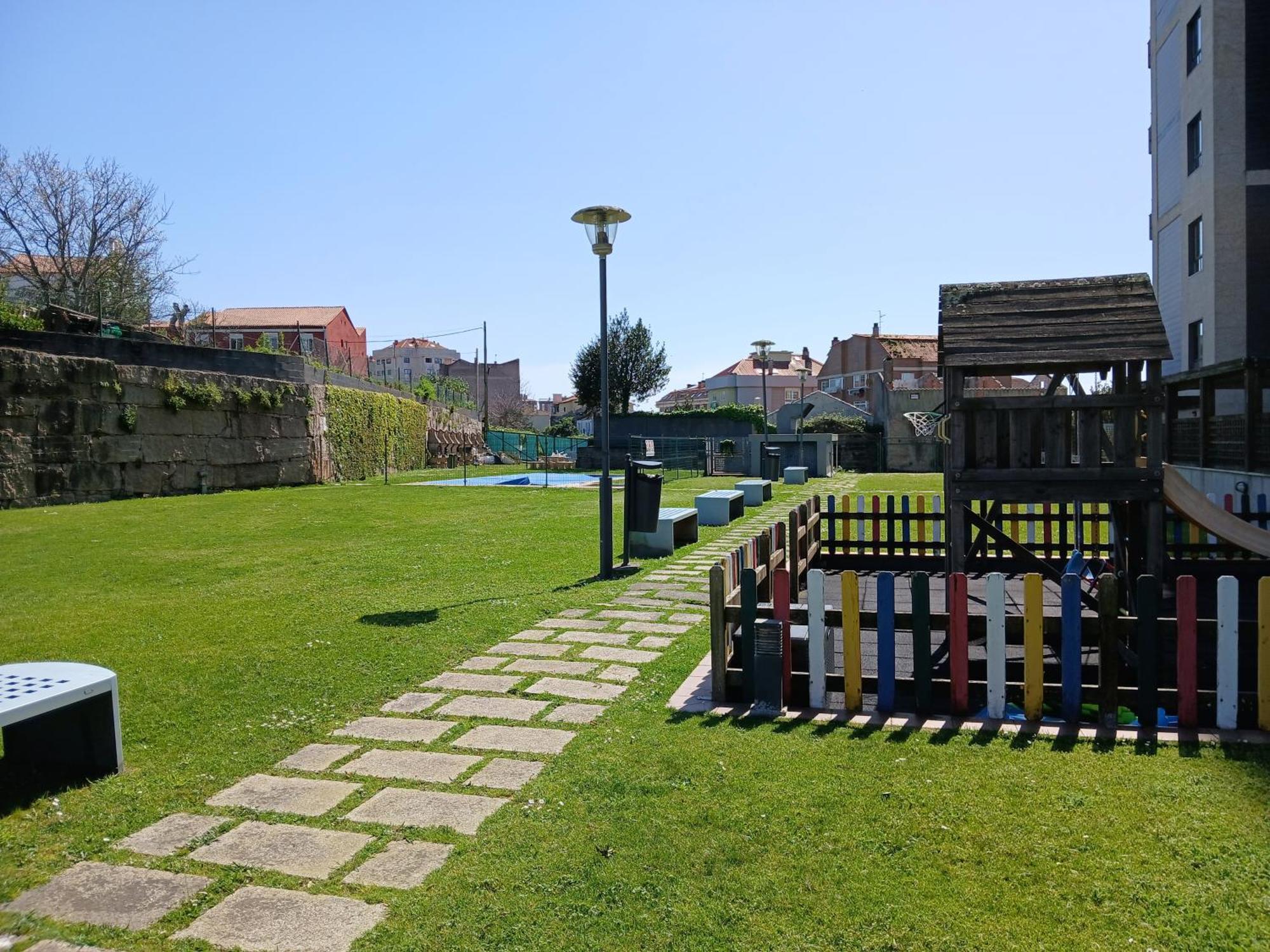 Atlantic Flats Free Parking Vigo